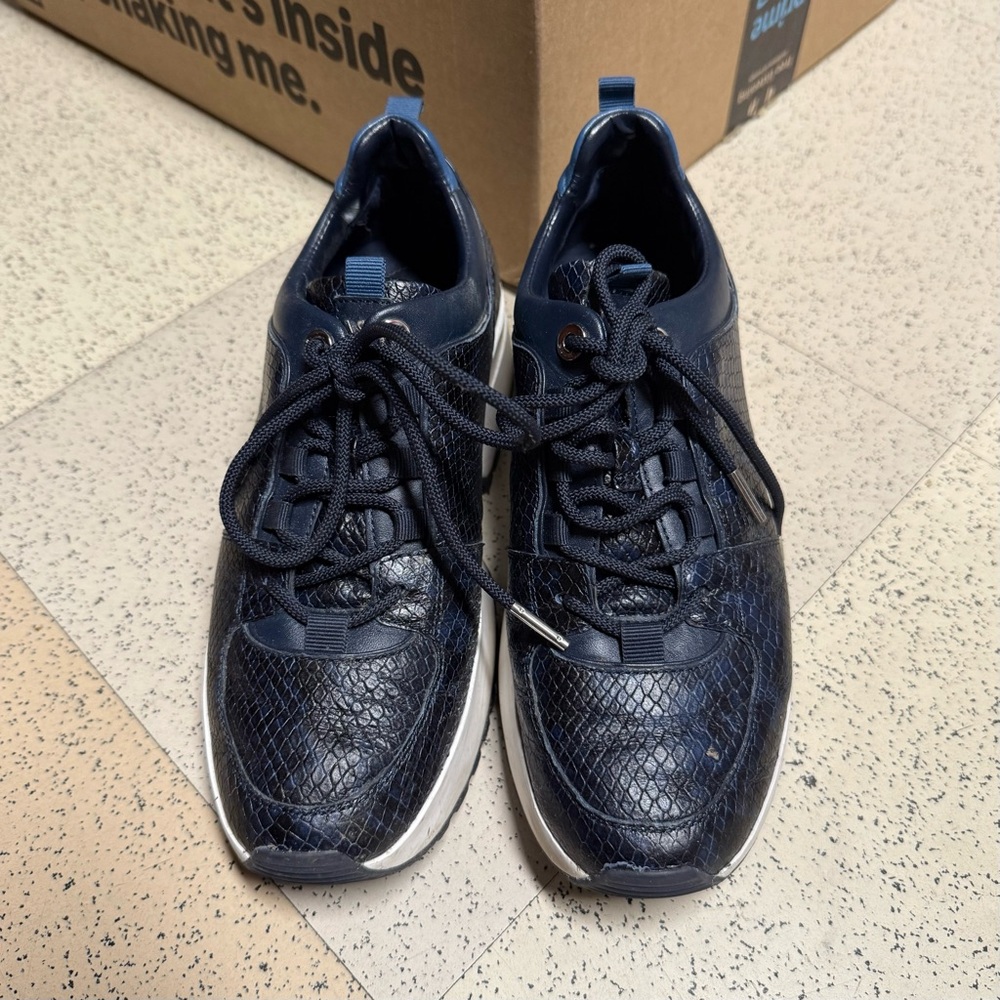 MK shoes